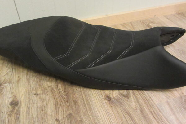 zadel Triumph speed triple