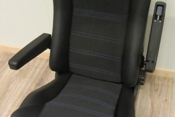 ASS Comfortstoel opnieuw bekleed