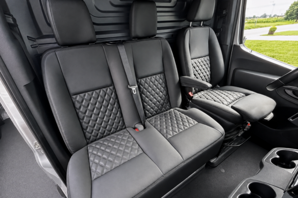 Mercedes sprinter stoel leer leder bekleden